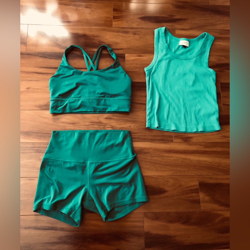 lululemon athletica Emerald Green Shorts Set